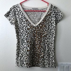 CLEARANCE- Vintage Hot Topic Cream Leopard Print Shirt - Sz M